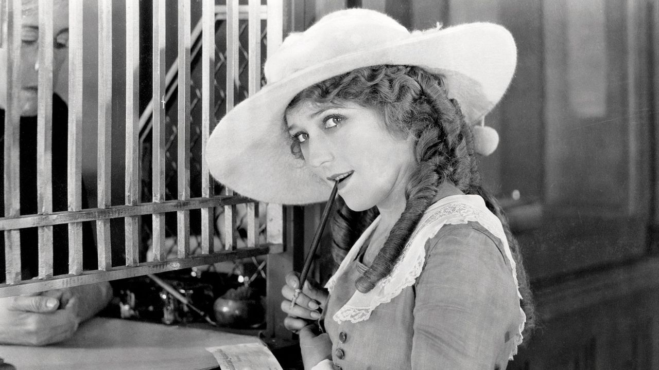 9-intriguing-facts-about-mary-pickford