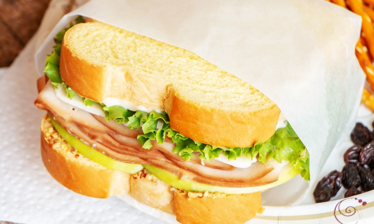 10-turkey-and-cheese-sandwich-nutrition-facts