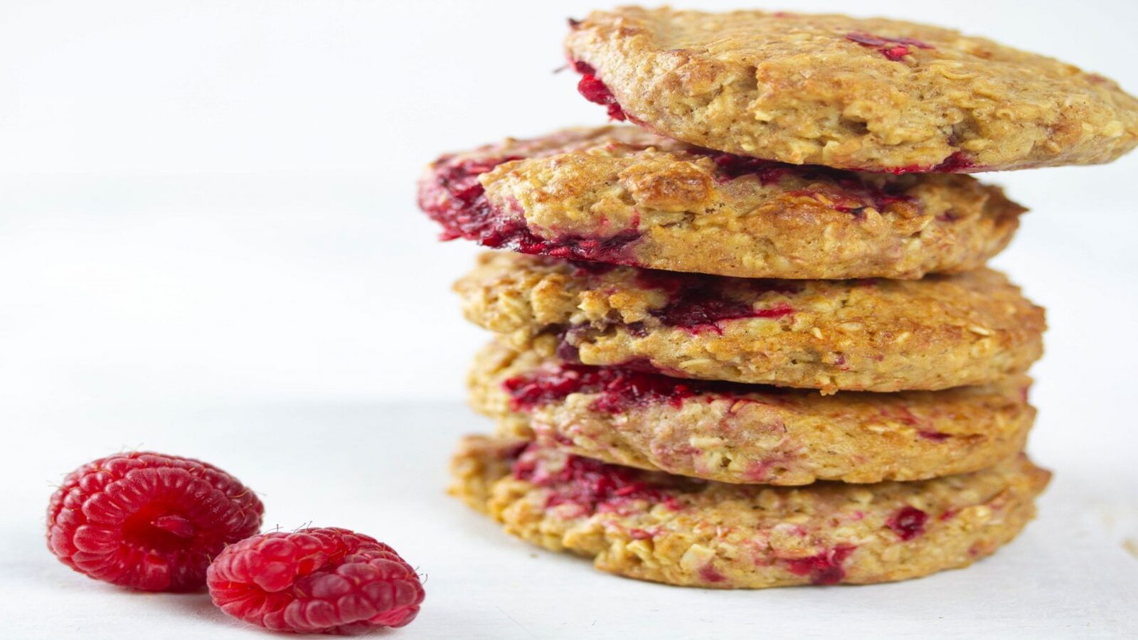 11-maxi-fruits-real-raspberry-oatmeal-cookies-nutrition-facts