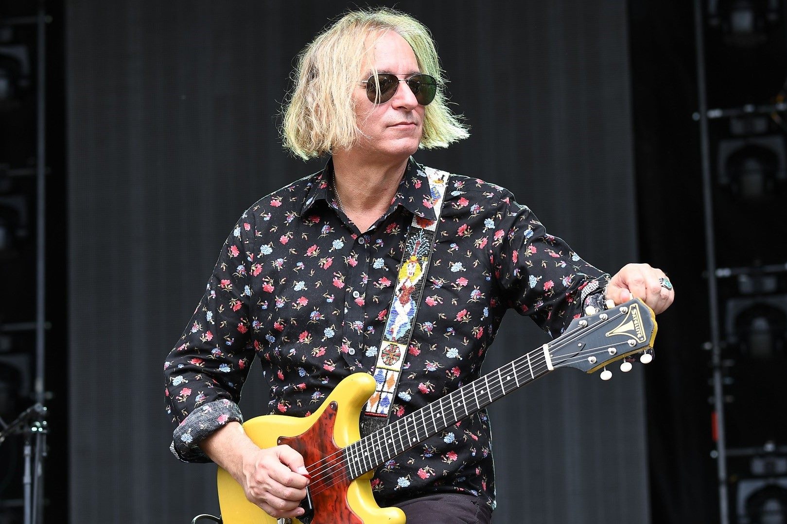 12-enigmatic-facts-about-peter-buck-rem