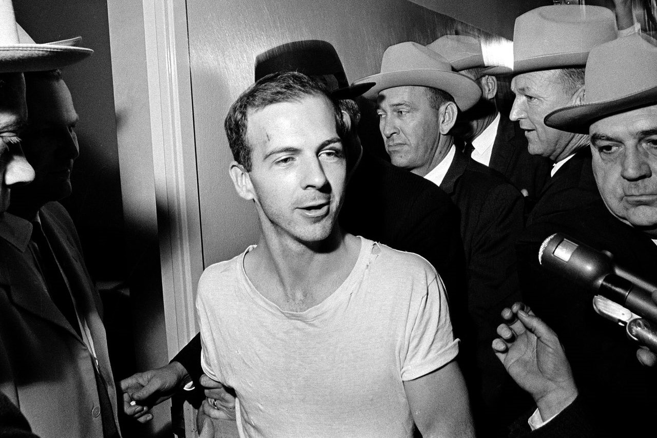 16-unbelievable-facts-about-lee-harvey-oswald