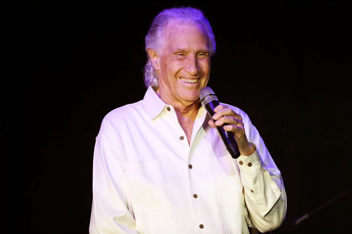 20-extraordinary-facts-about-bill-medley