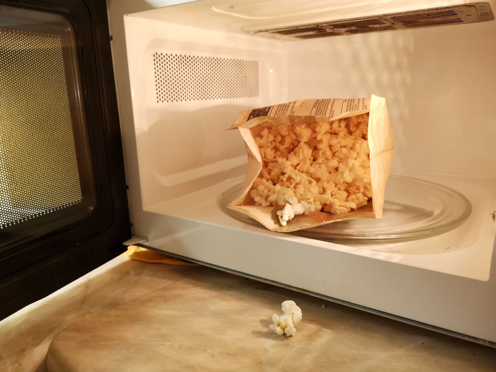 20-microwave-popcorn-nutrition-facts
