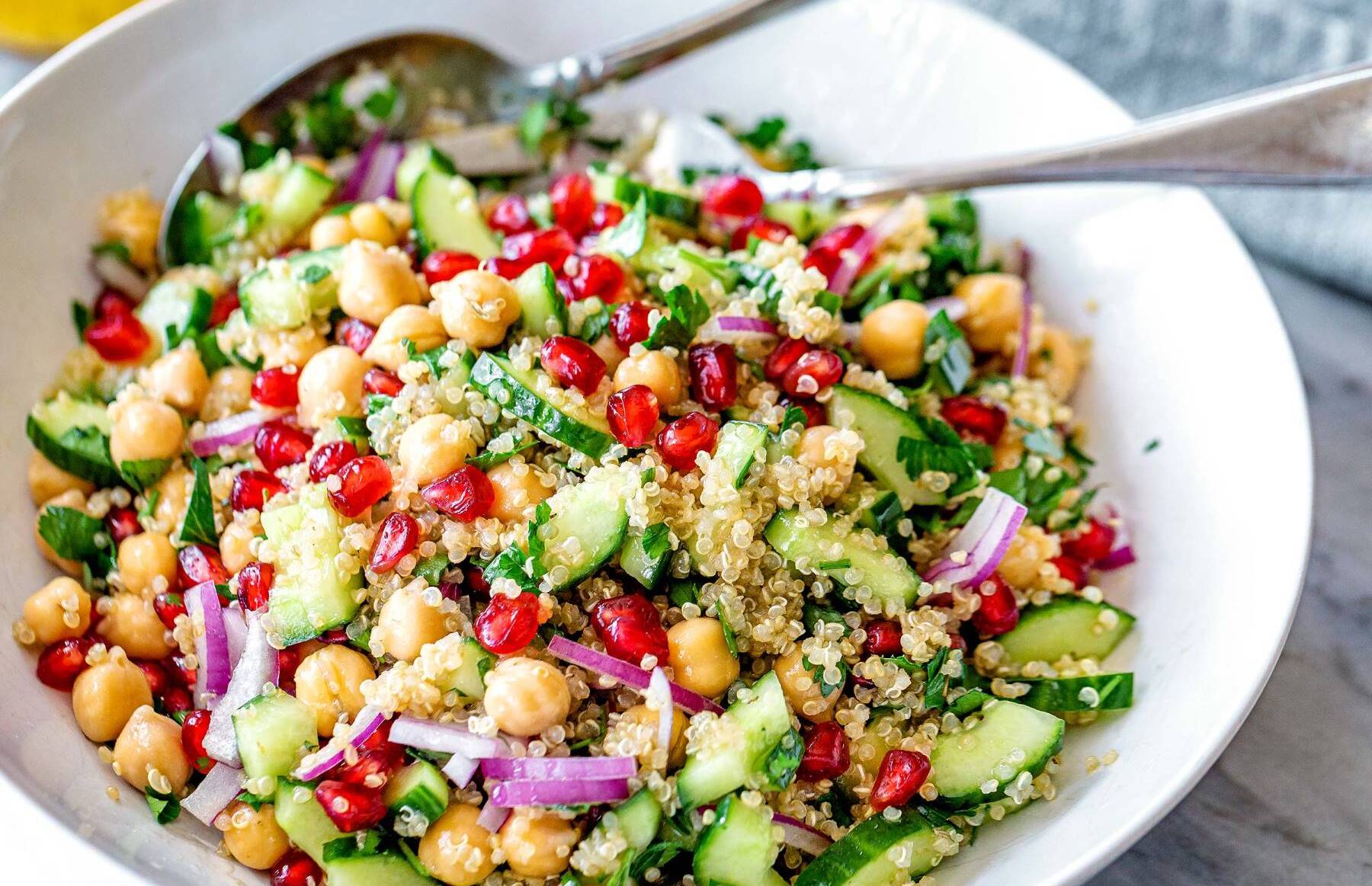 20-quinoa-salad-nutrition-facts
