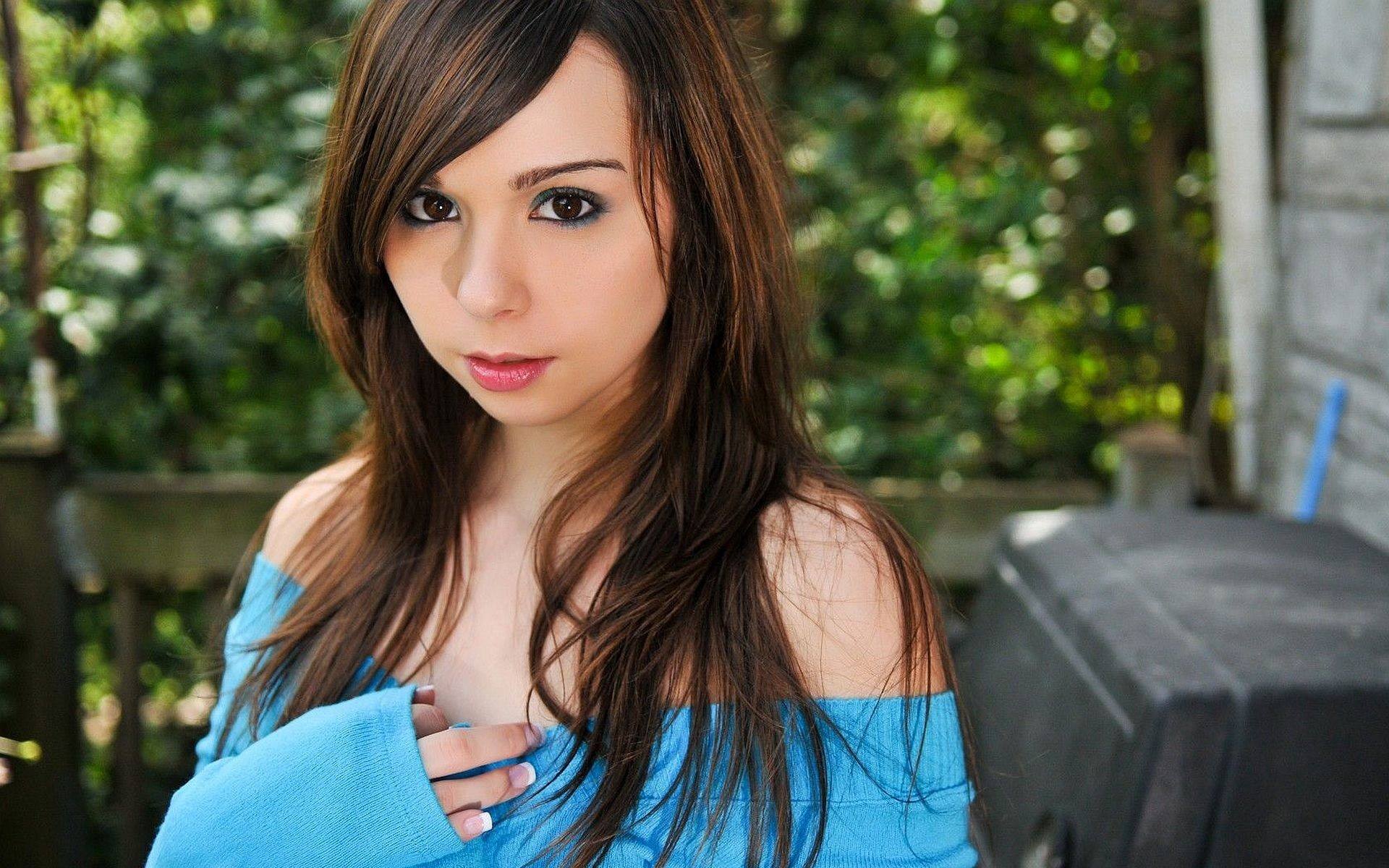 22 Extraordinary Facts About Ariel Rebel - Facts.net