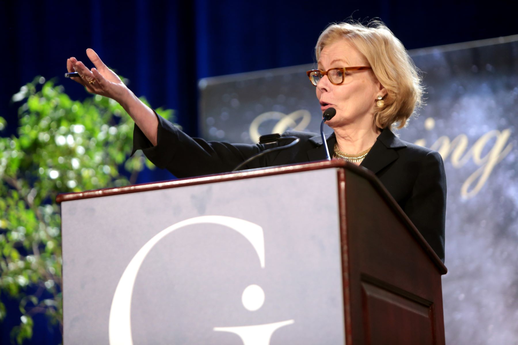 24-captivating-facts-about-peggy-noonan