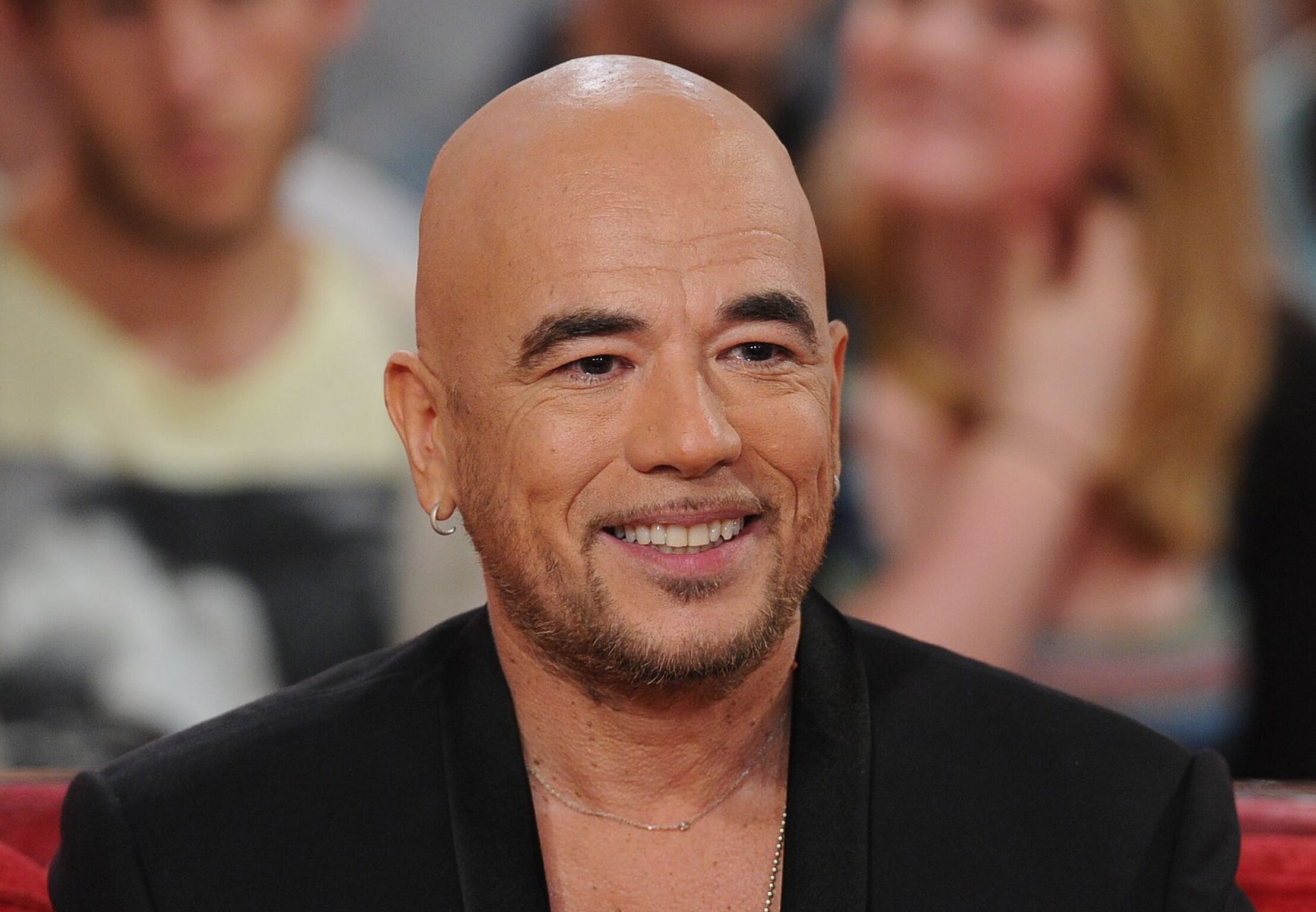 25-extraordinary-facts-about-pascal-obispo