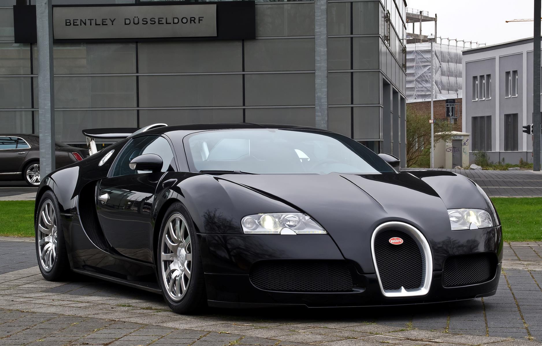 19-bugatti-veyron-facts