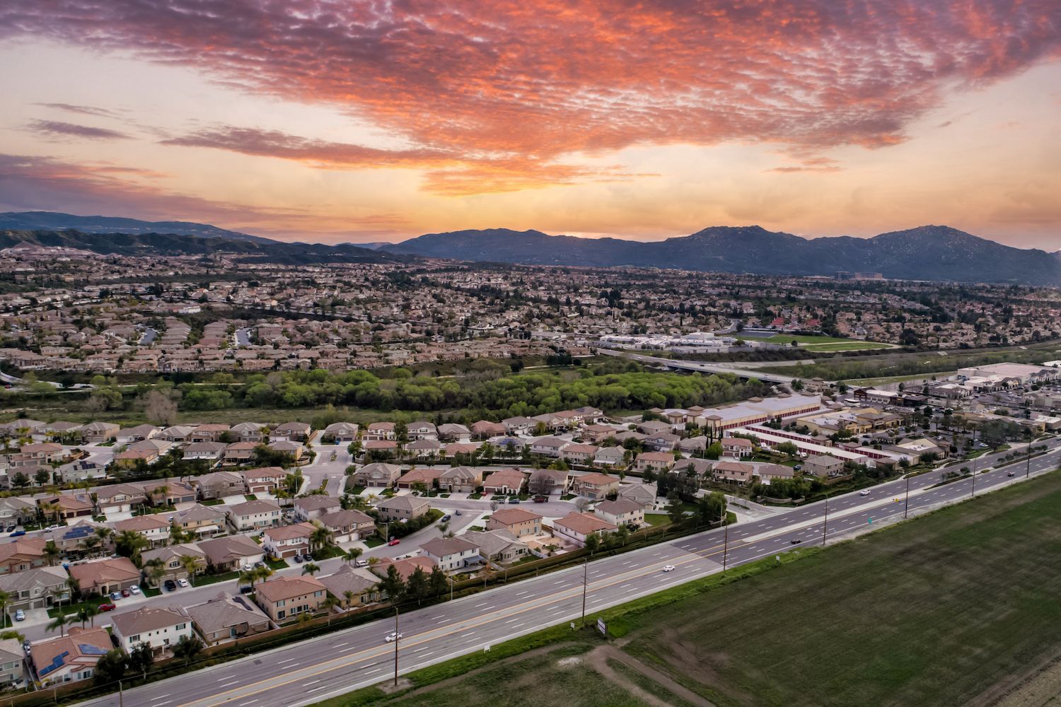 10-facts-about-prominent-industries-and-economic-development-in-murrieta-california