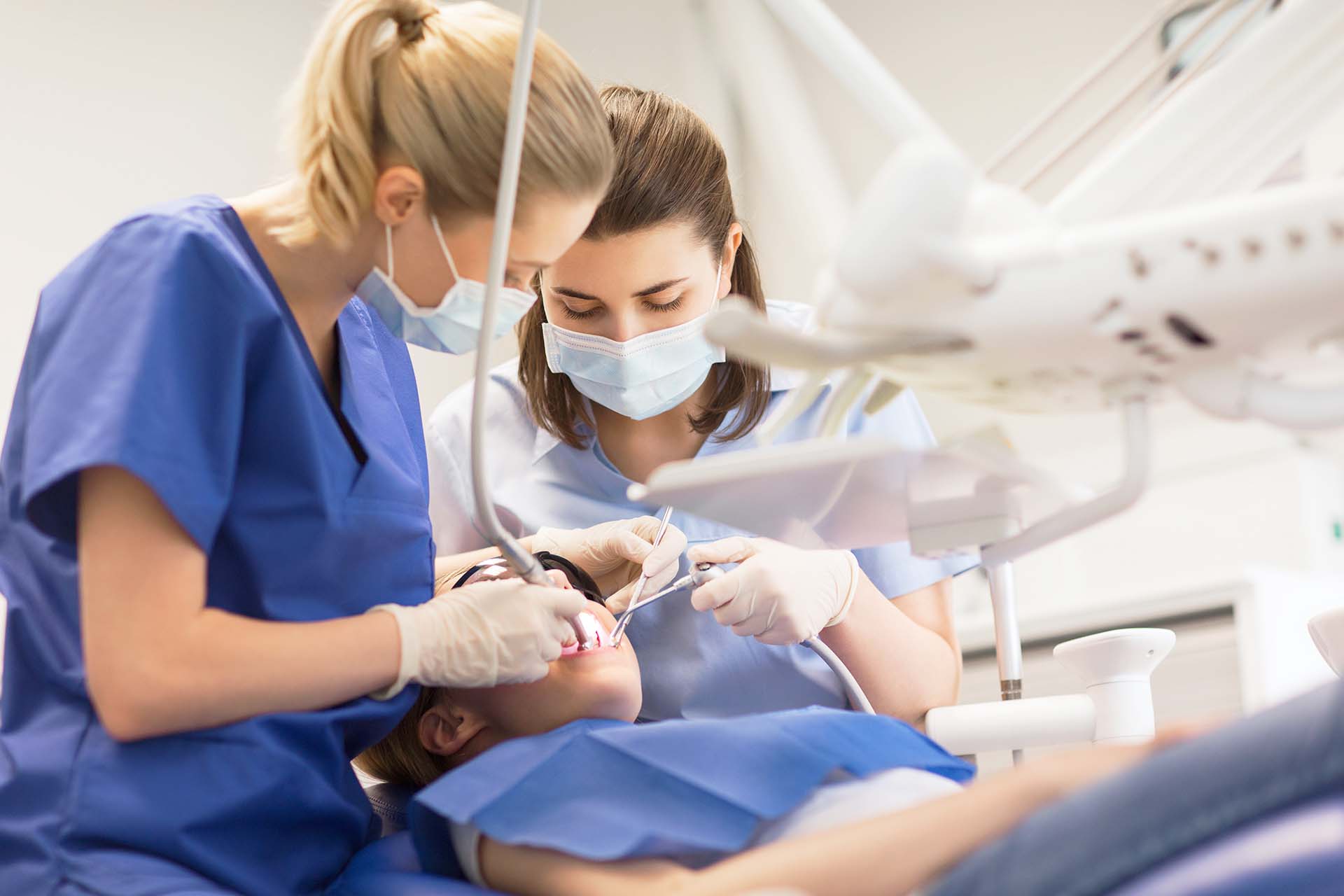 15-facts-about-dental-assistants