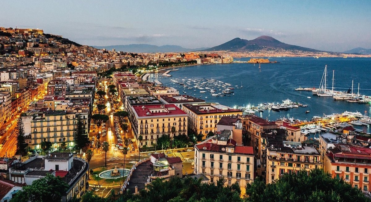 18-facts-about-naples-italy