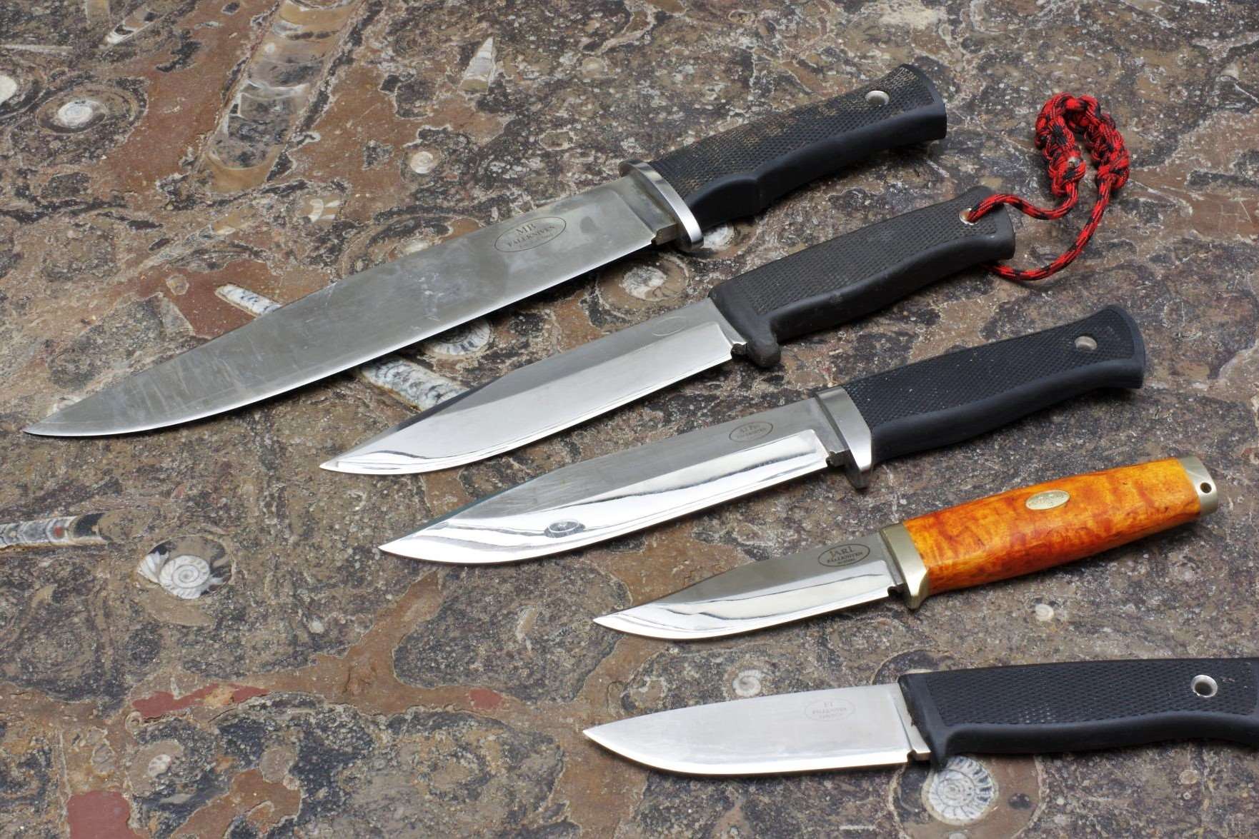 5-best-bushcraft-knives