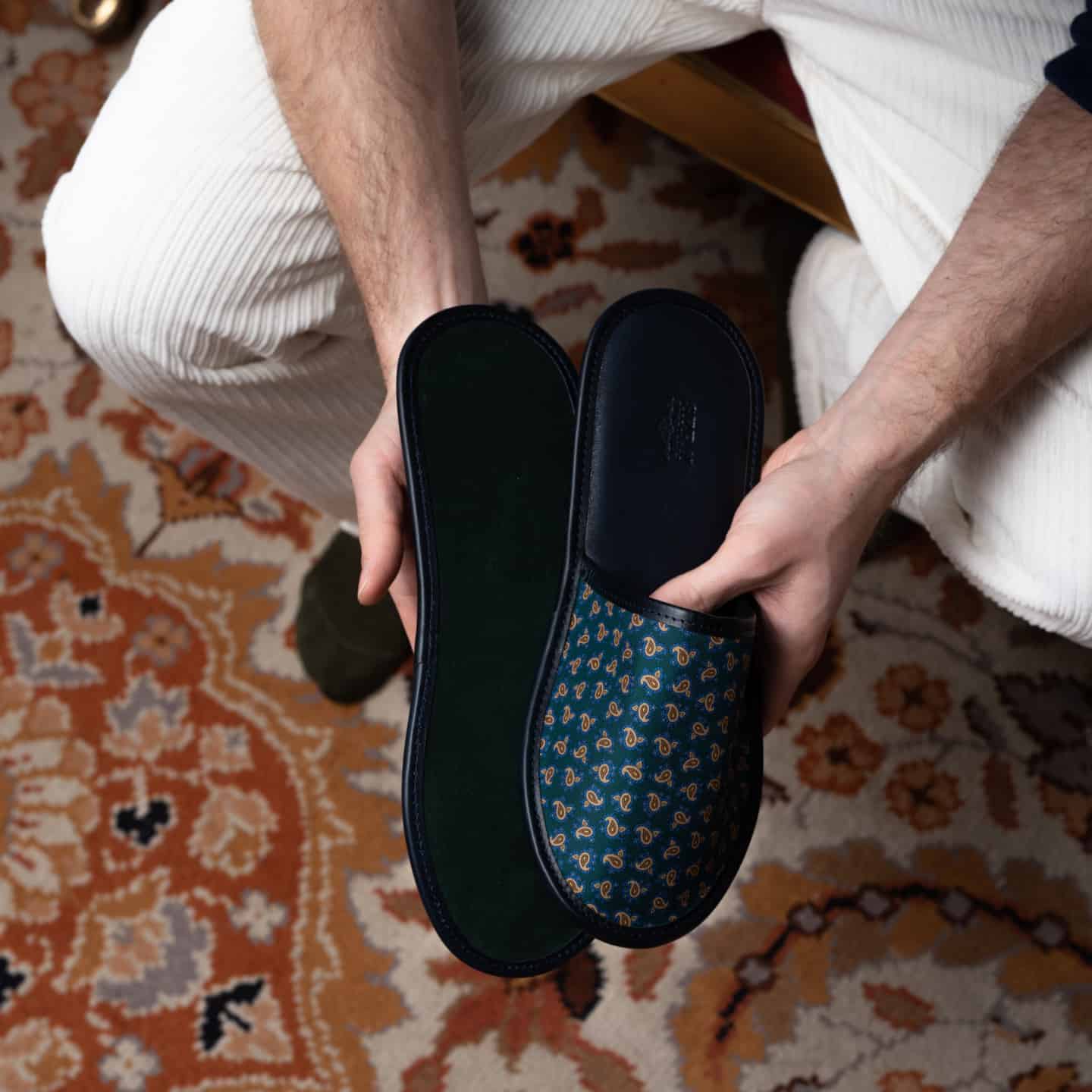 6-best-mens-slippers