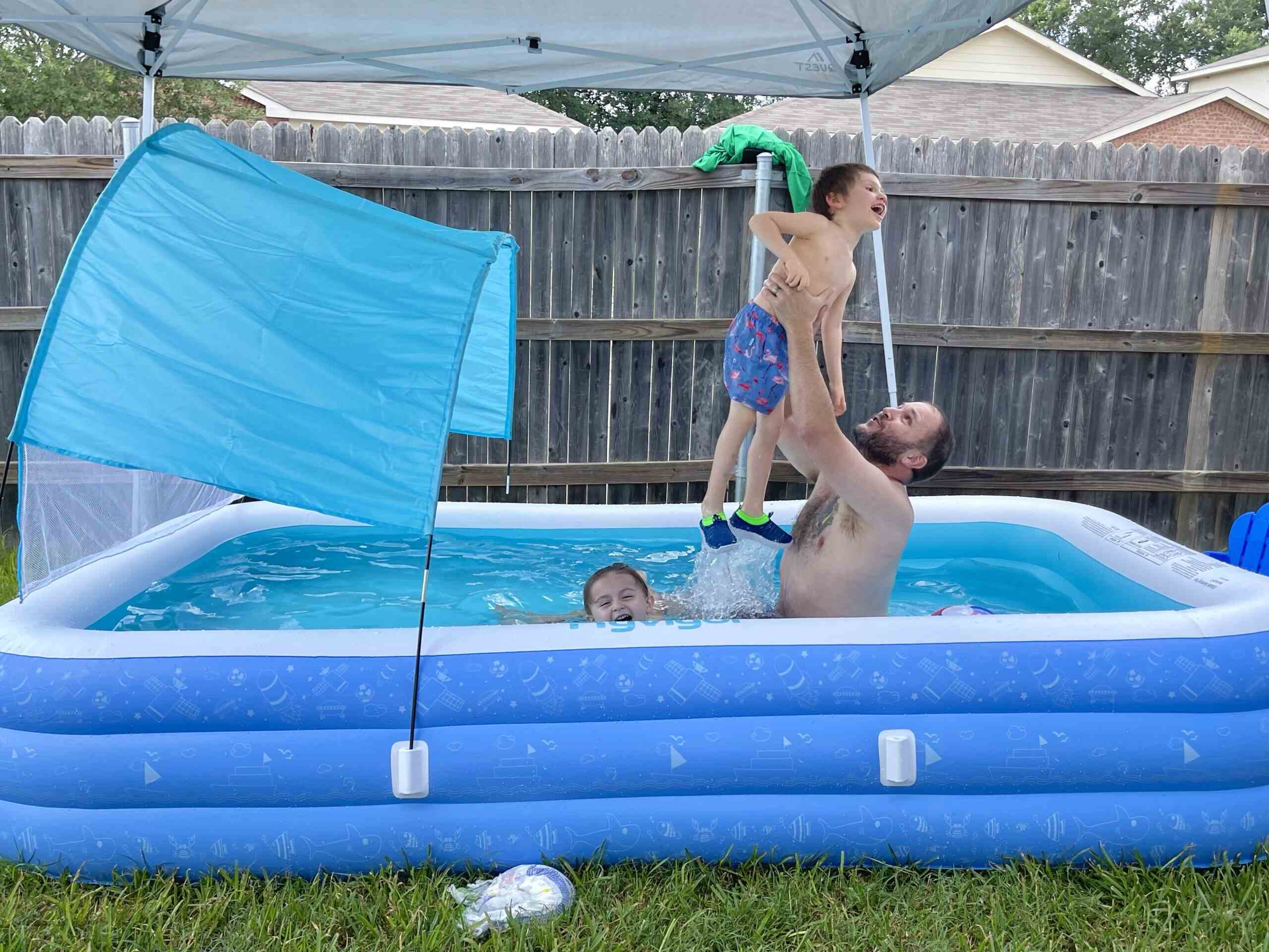 7-best-backyard-inflatable-pools