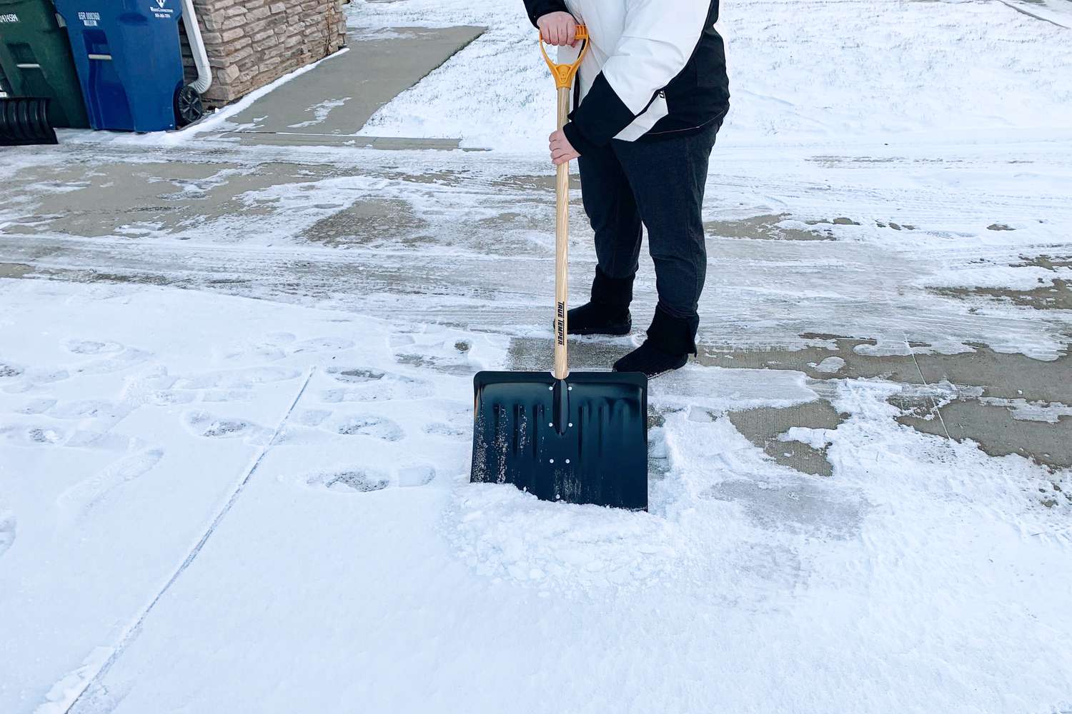 8-best-snow-shovels