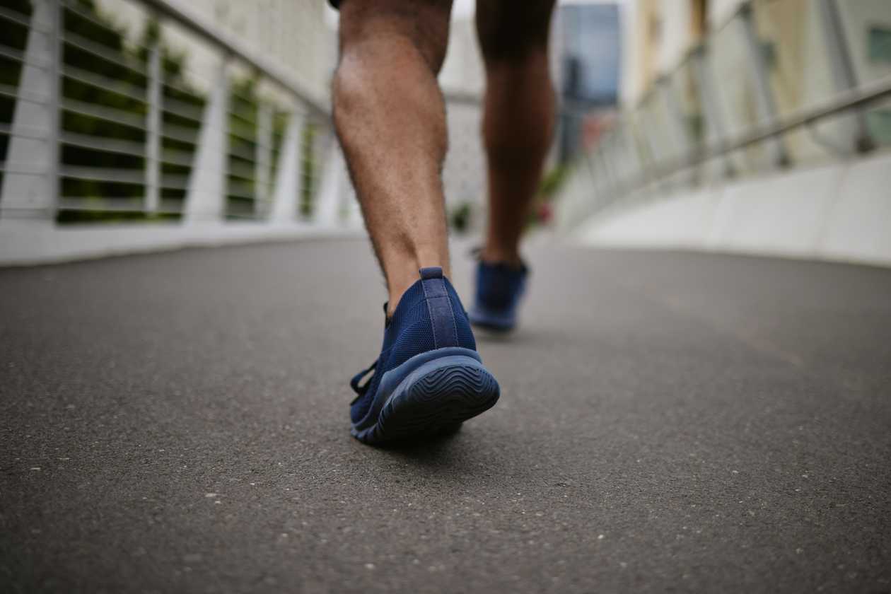 8 Best Walking Shoes For Men - Facts.net