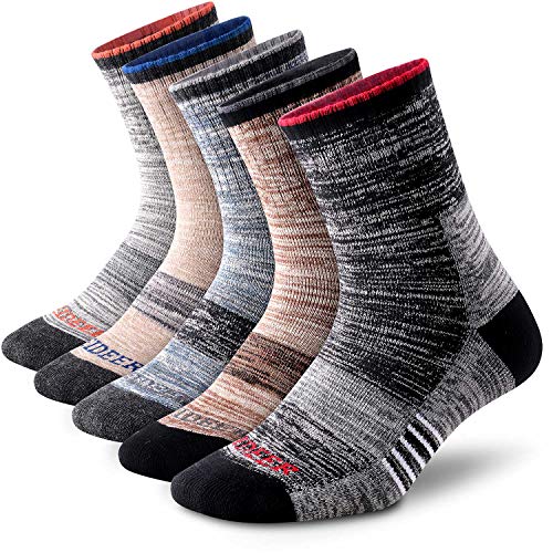 8 Best Hiking Socks For Men - Facts.net