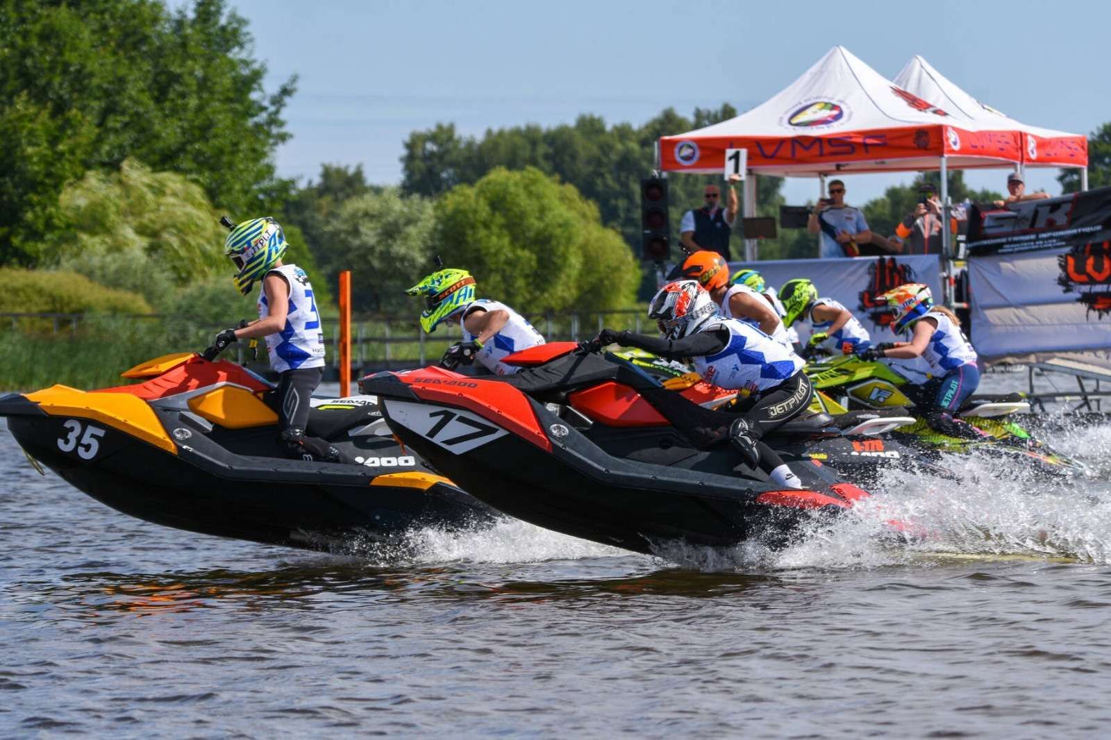 10-facts-you-must-know-about-aquabike-racing