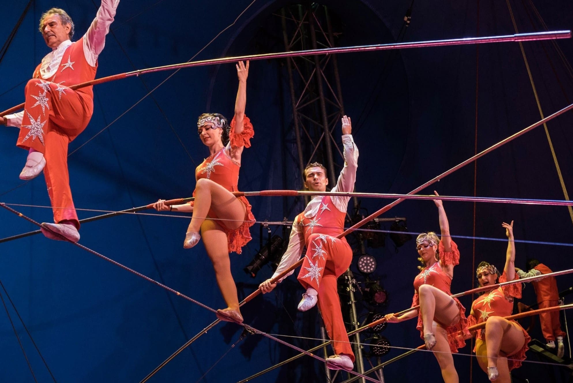 10-facts-you-must-know-about-circus-flora