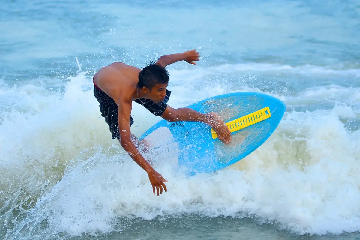 10-facts-you-must-know-about-skimboard-sliding