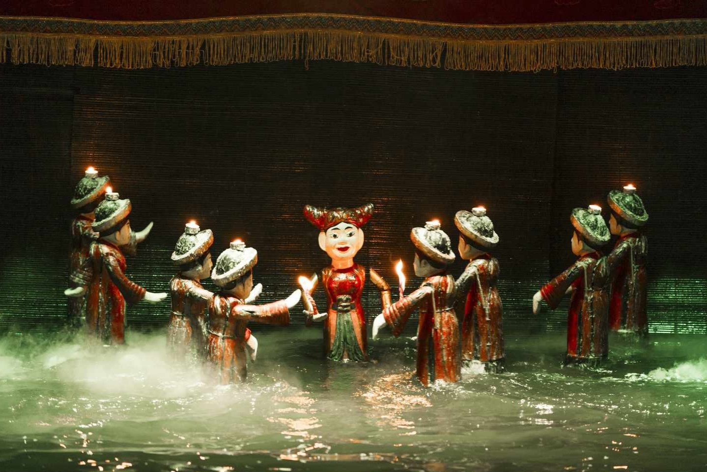 10-facts-you-must-know-about-the-vietnamese-water-puppet-theatre