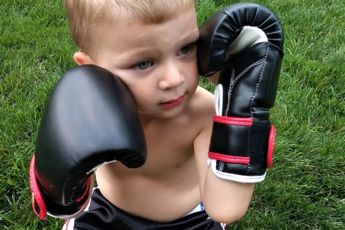 NET) Kids' Boxing Punching Ball Play Set with Gloves