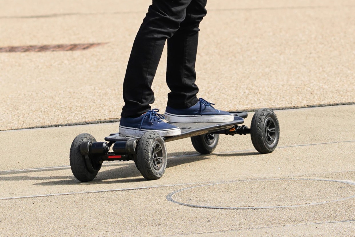6-best-electric-skateboard