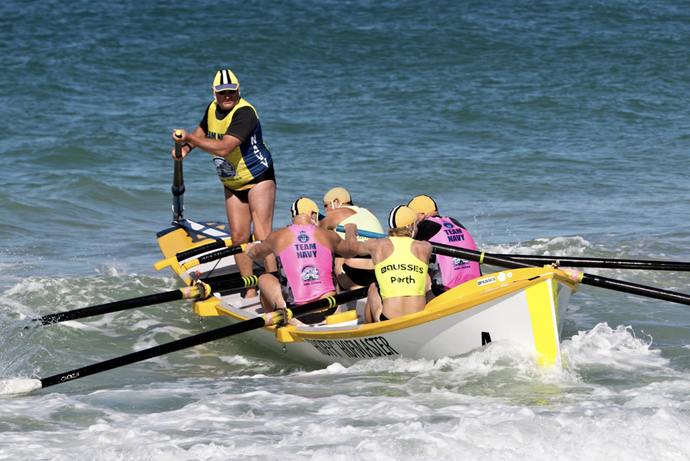 6-facts-you-must-know-about-surfboat-rowing