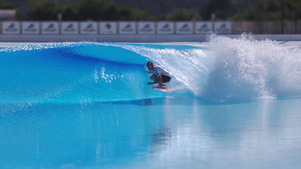 6-facts-you-must-know-about-wave-pool-surfing