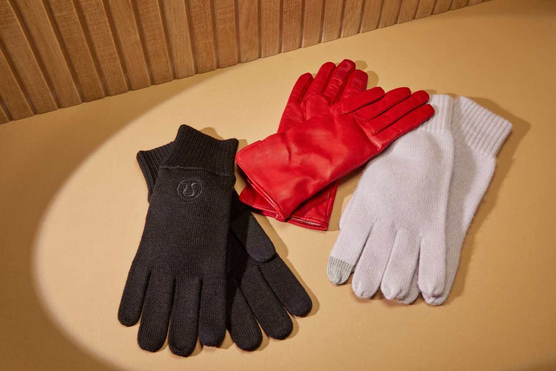 8-best-touchscreen-gloves