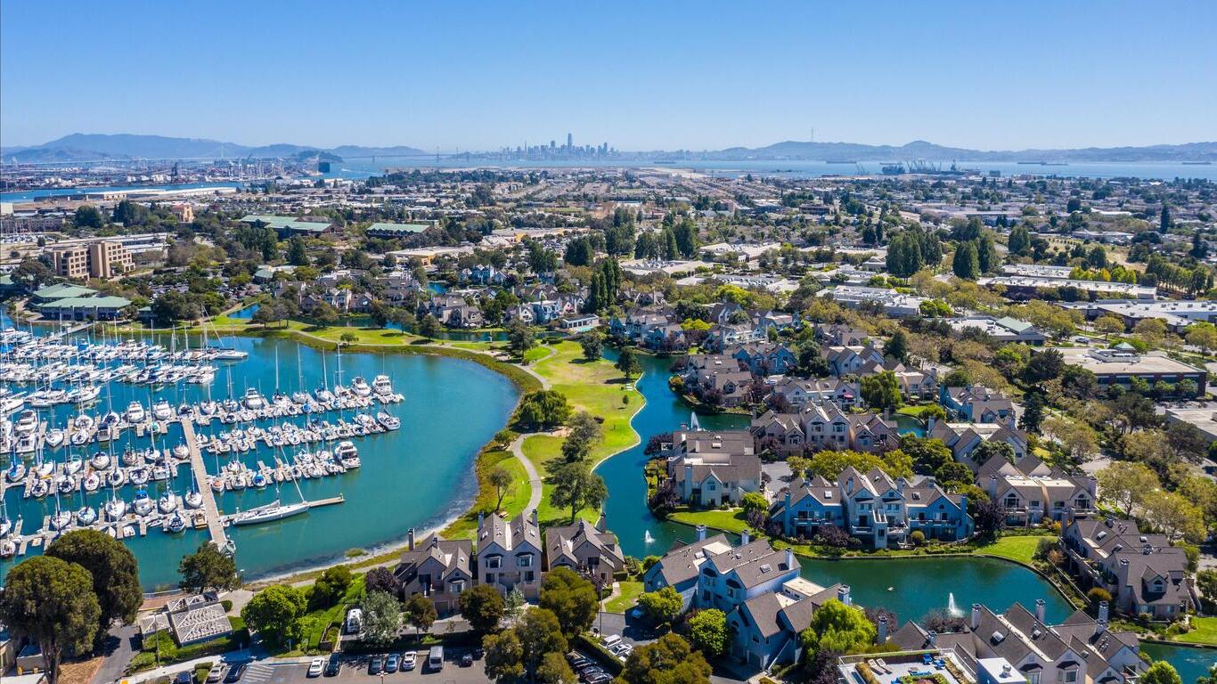 8-facts-about-prominent-industries-and-economic-development-in-alameda-california