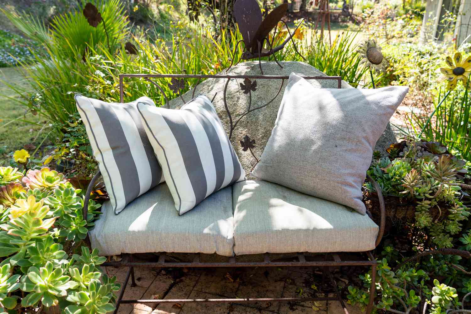 9-best-outdoor-cushions