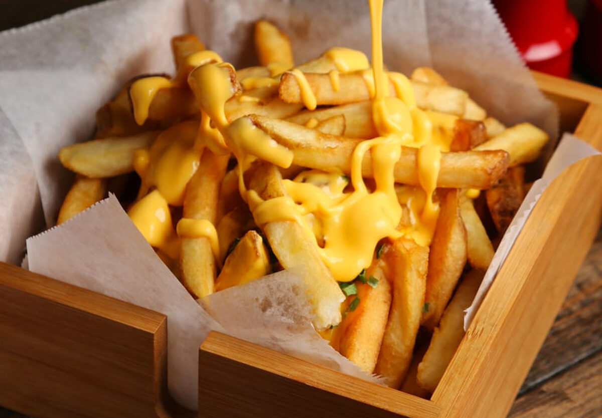 12-facts-about-national-cheddar-fries-day-april-20th