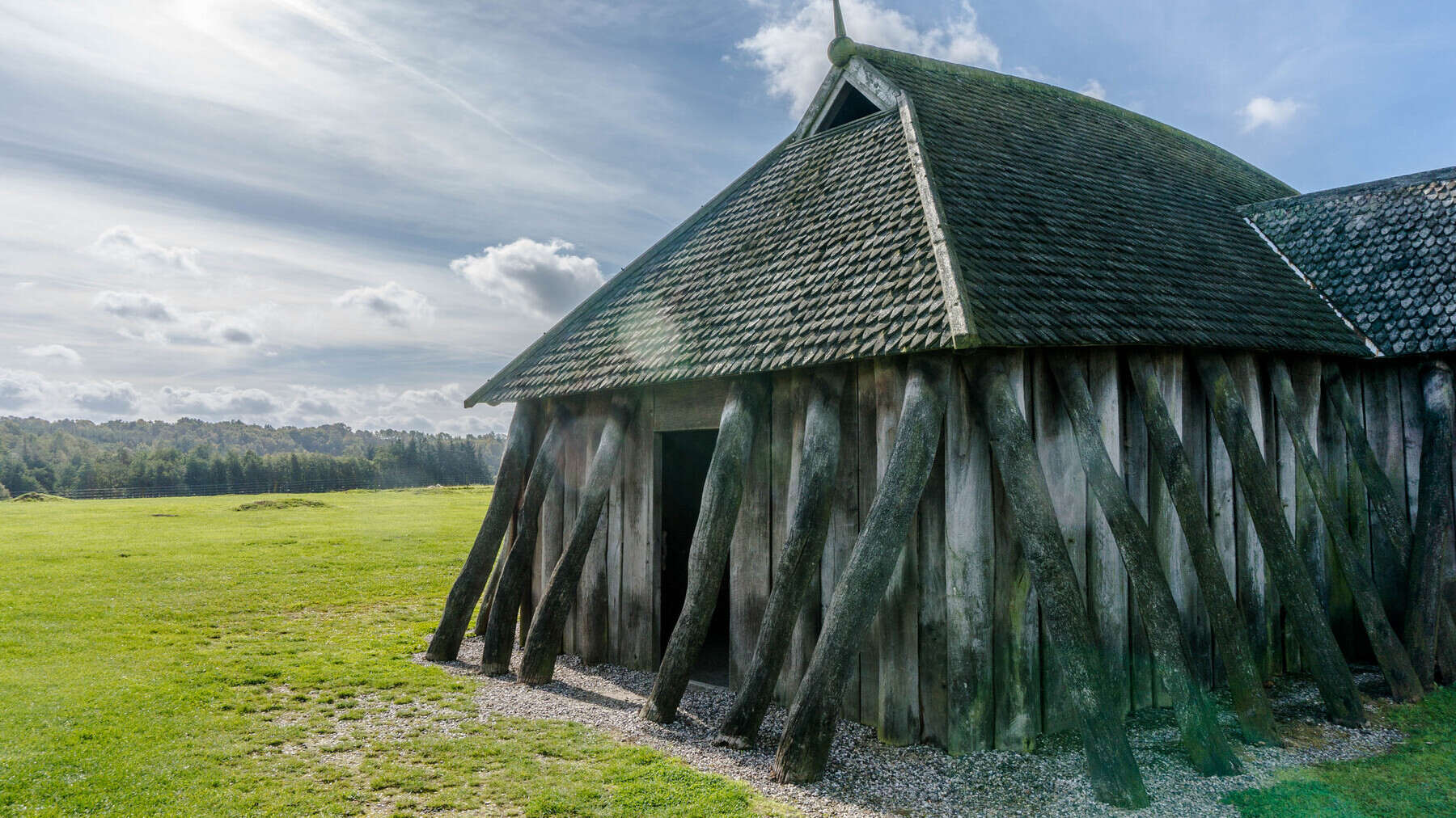 13-best-longhouses-facts