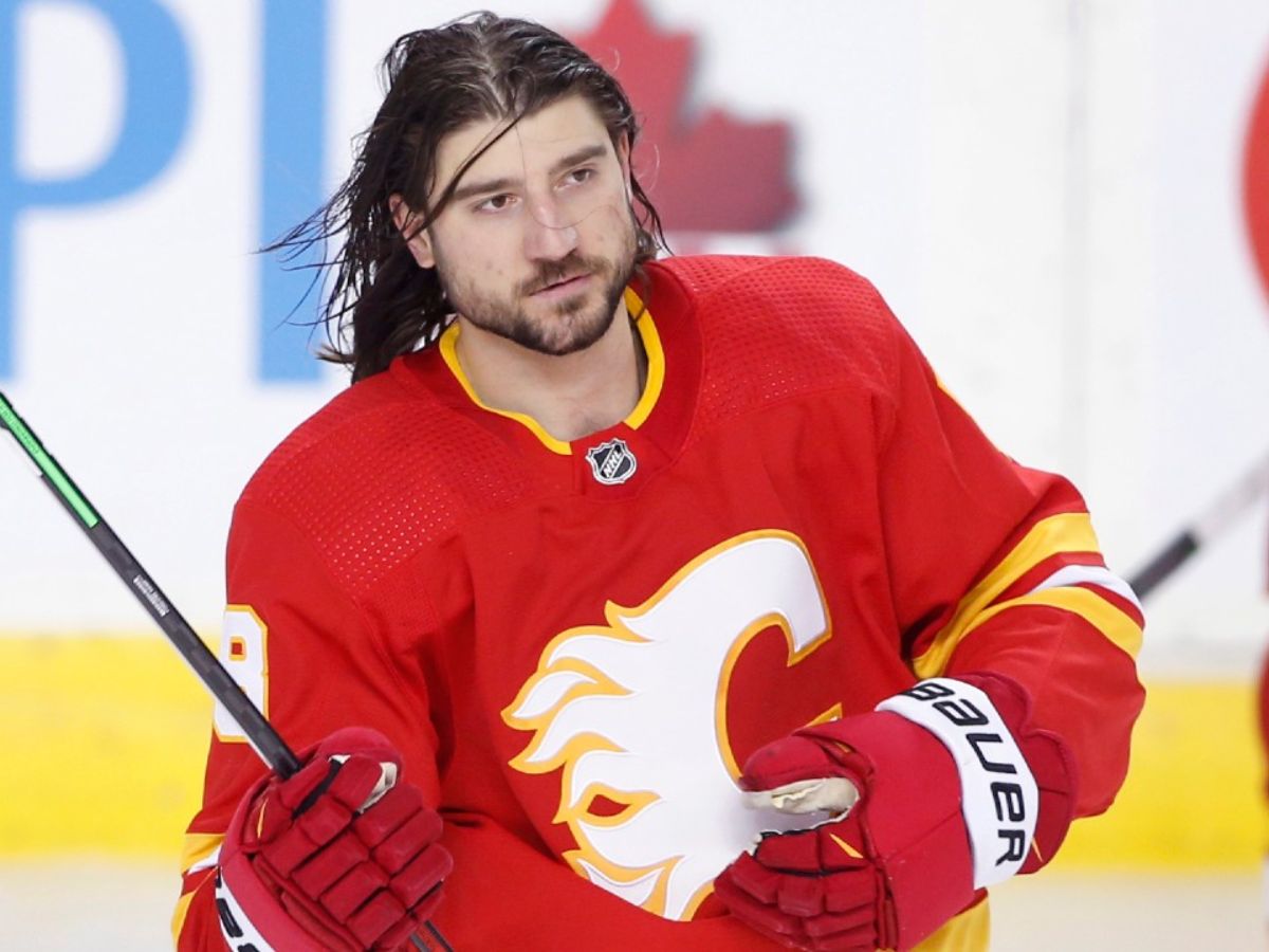 16-facts-about-chris-tanev