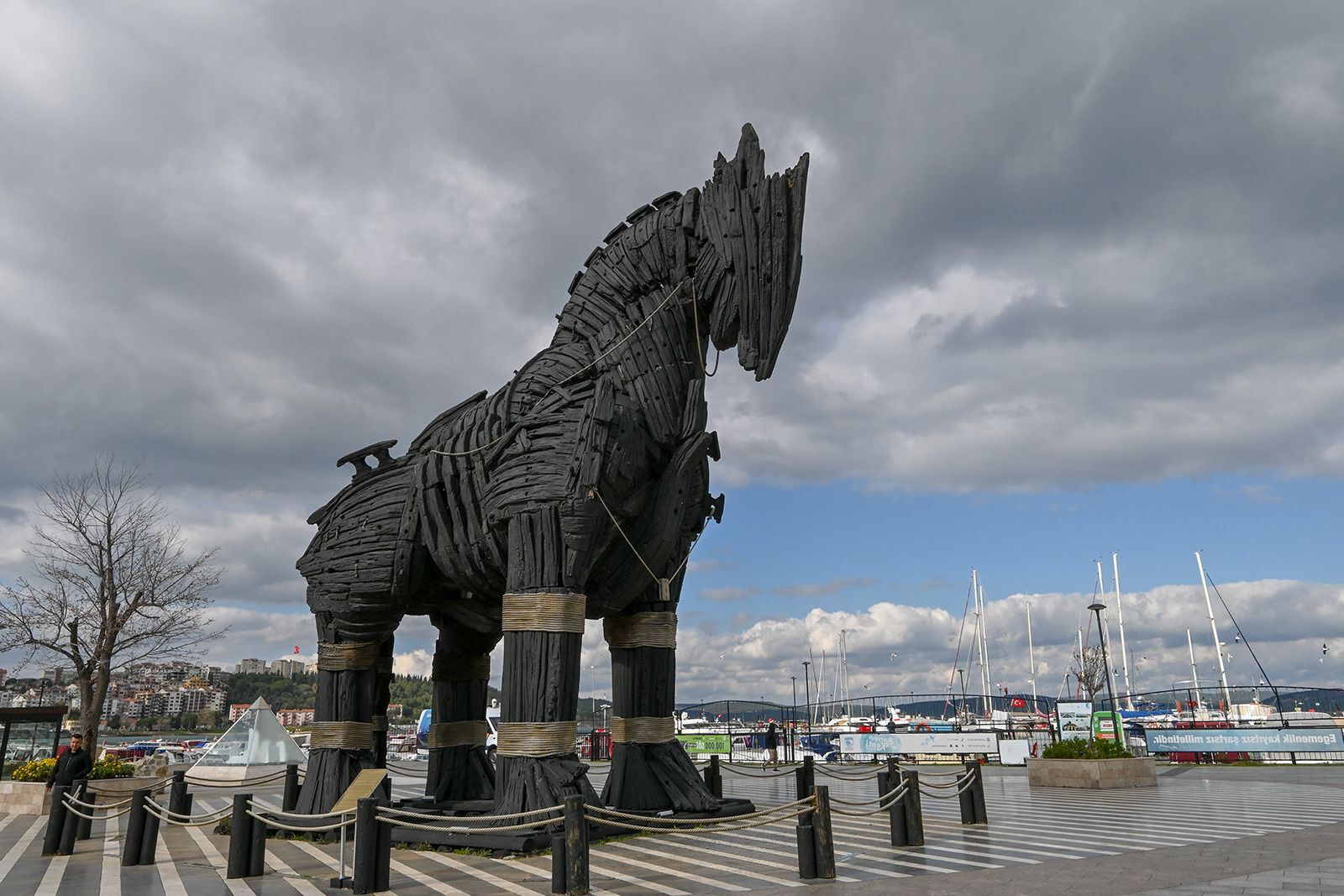 19-amazing-facts-about-the-trojan-horse