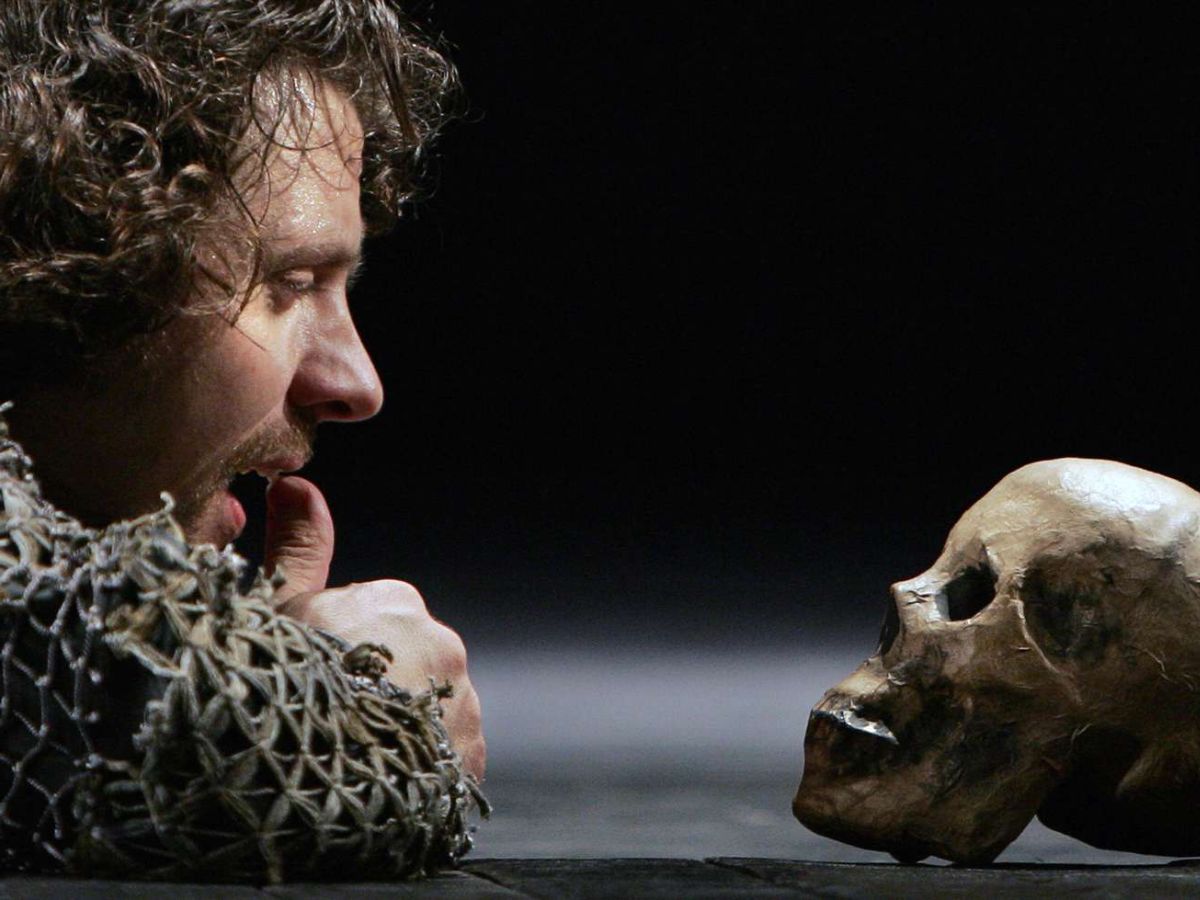 32-great-hamlet-facts