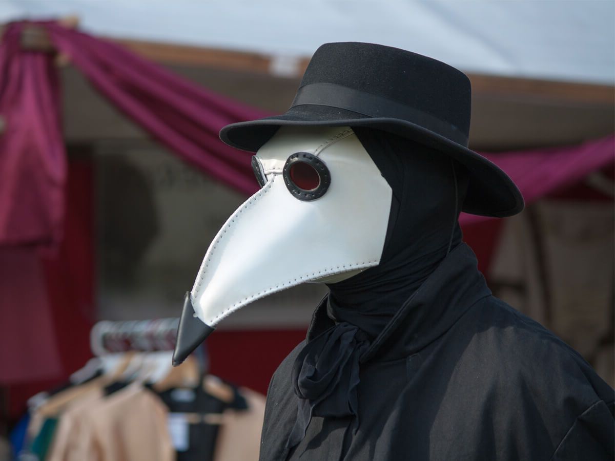 13-facts-about-plague-doctor