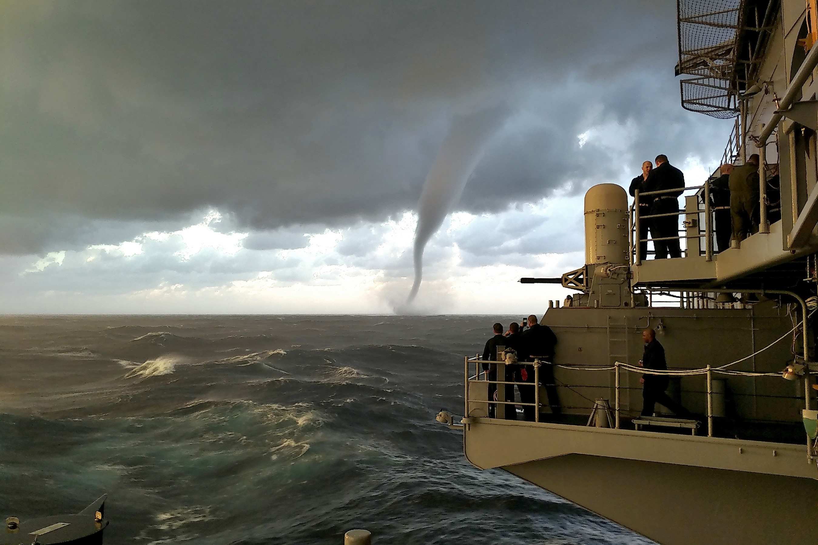 13-facts-about-waterspout