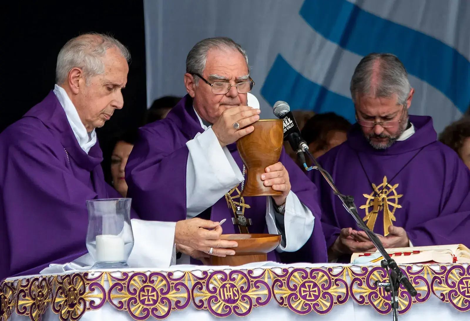 25-facts-about-the-eucharist