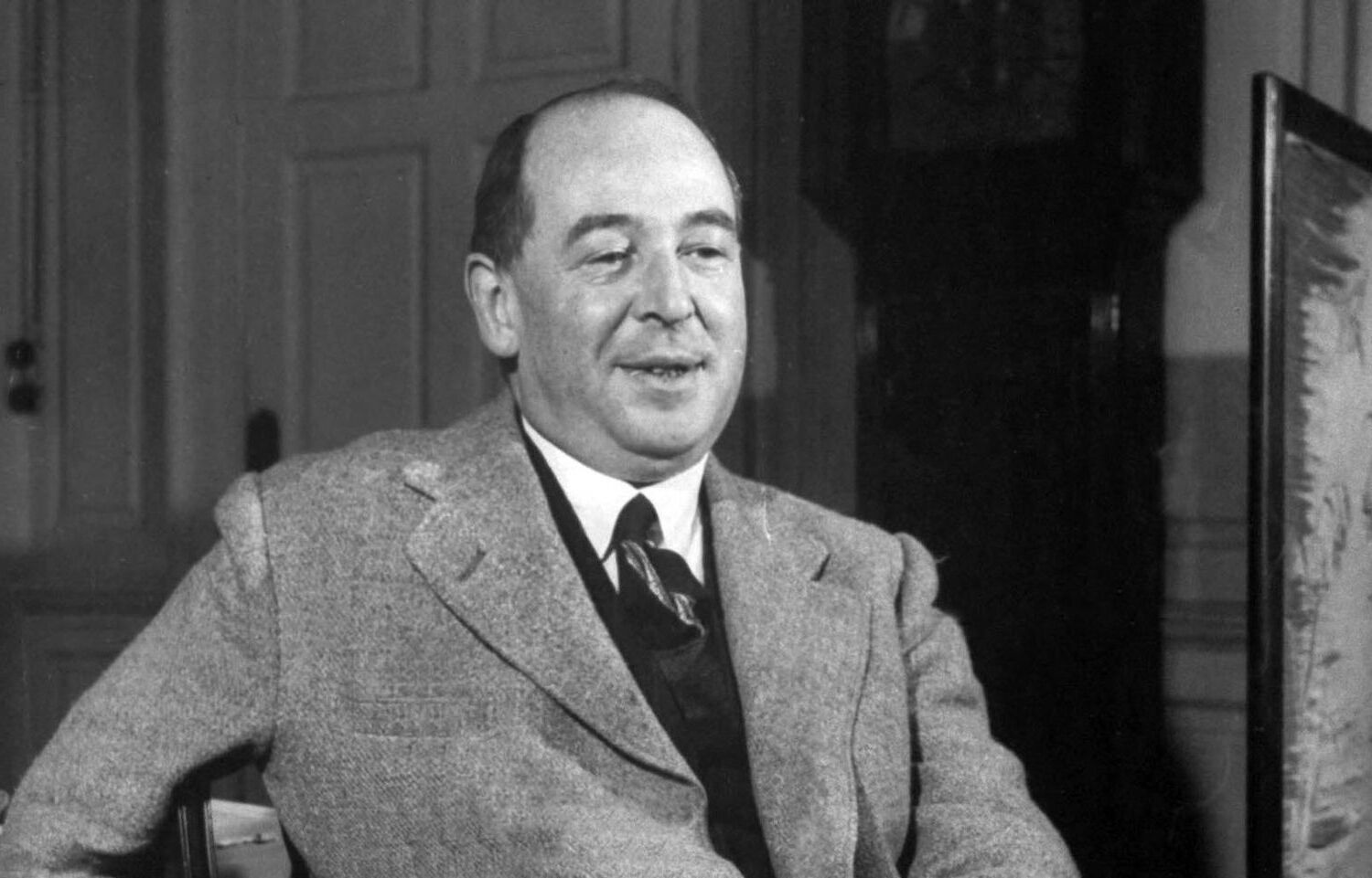 30-facts-about-c-s-lewis