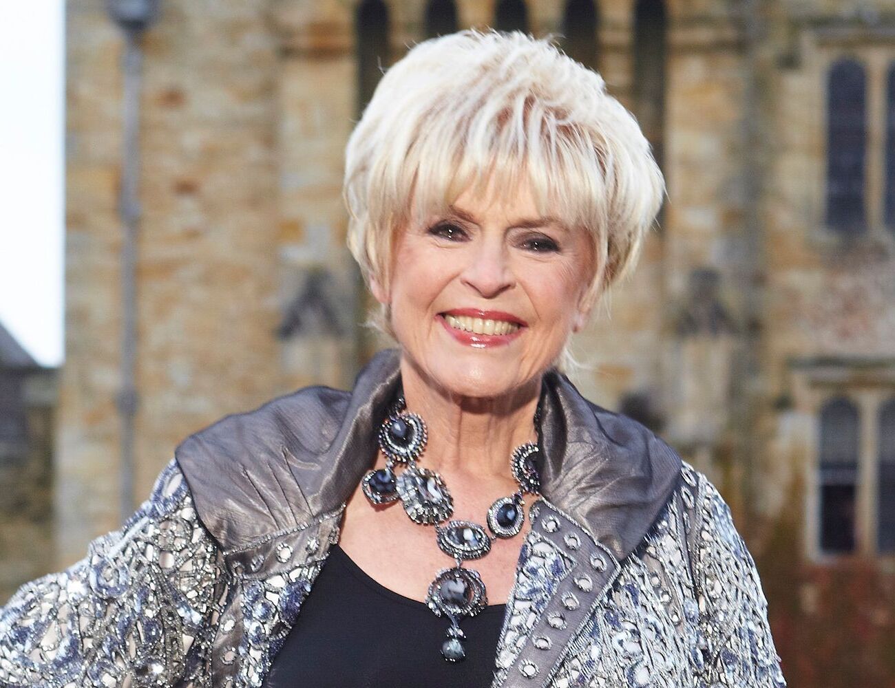 25-facts-about-gloria-hunniford