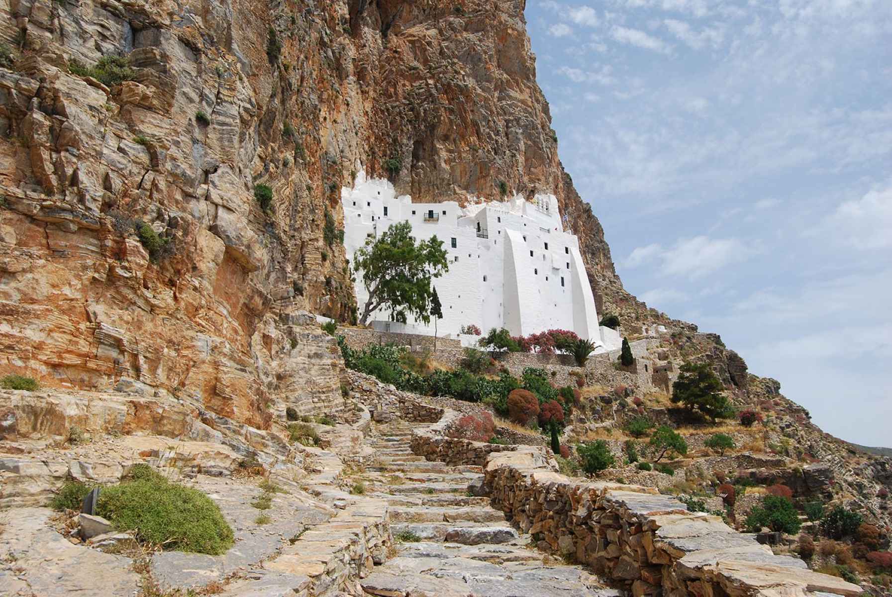 22-facts-about-monastery-of-panagia-hozoviotissa