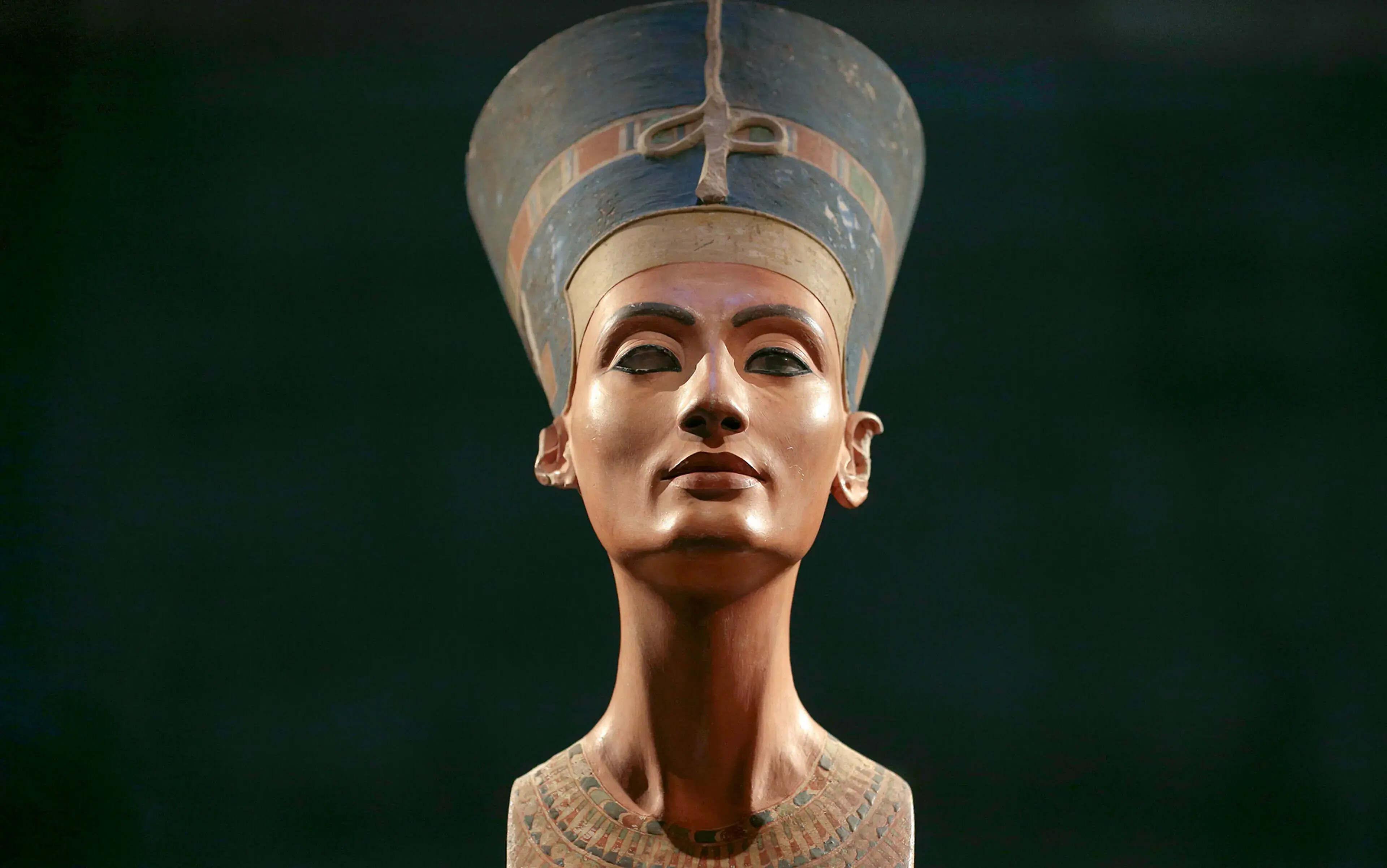 35-facts-about-nefertiti