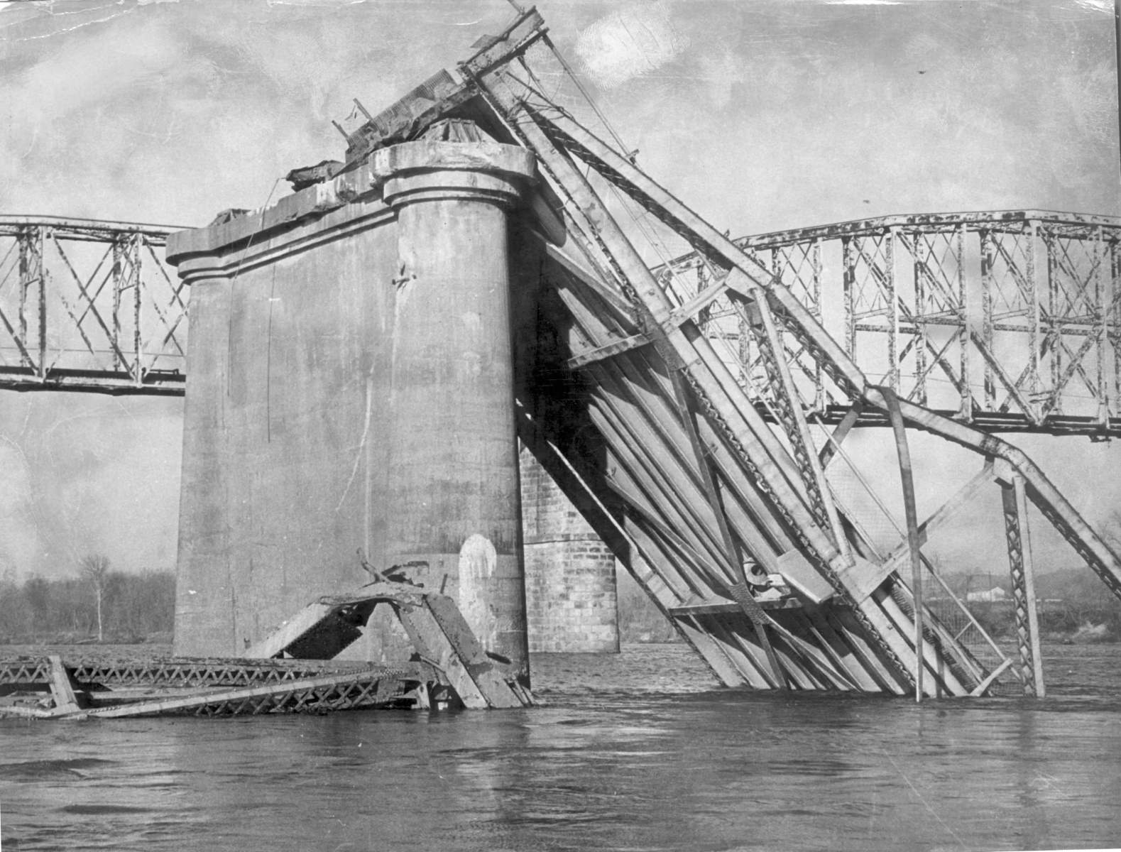 35-facts-about-silver-bridge-collapse