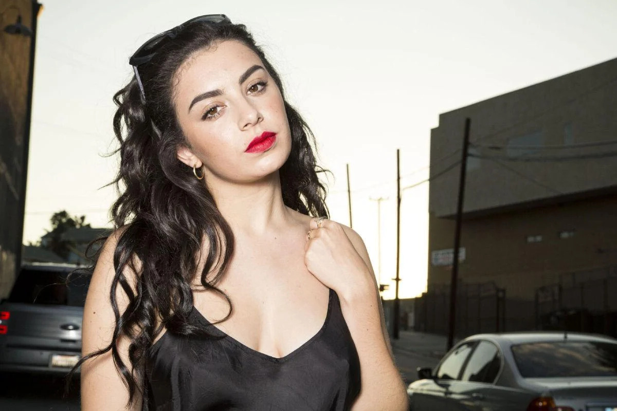 50-facts-about-charli-xcx