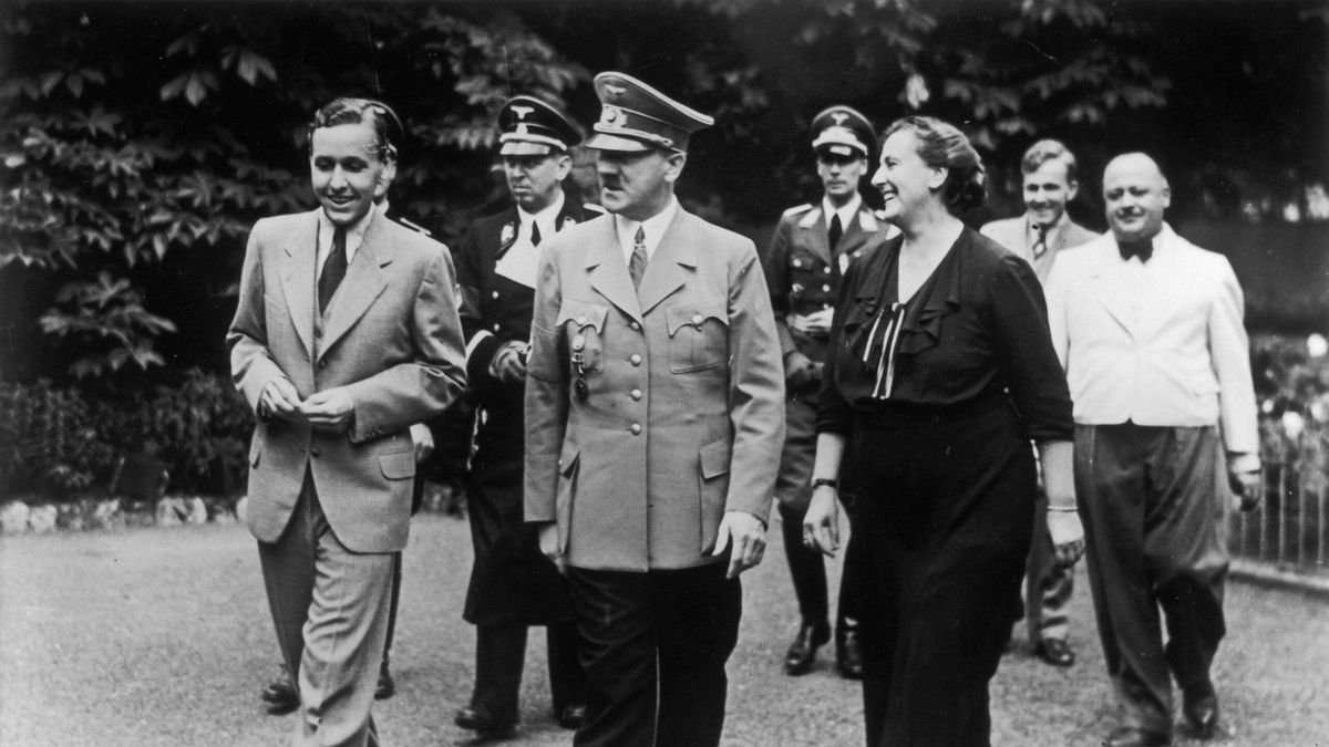 28-facts-about-hitlers-descendants-facts-net