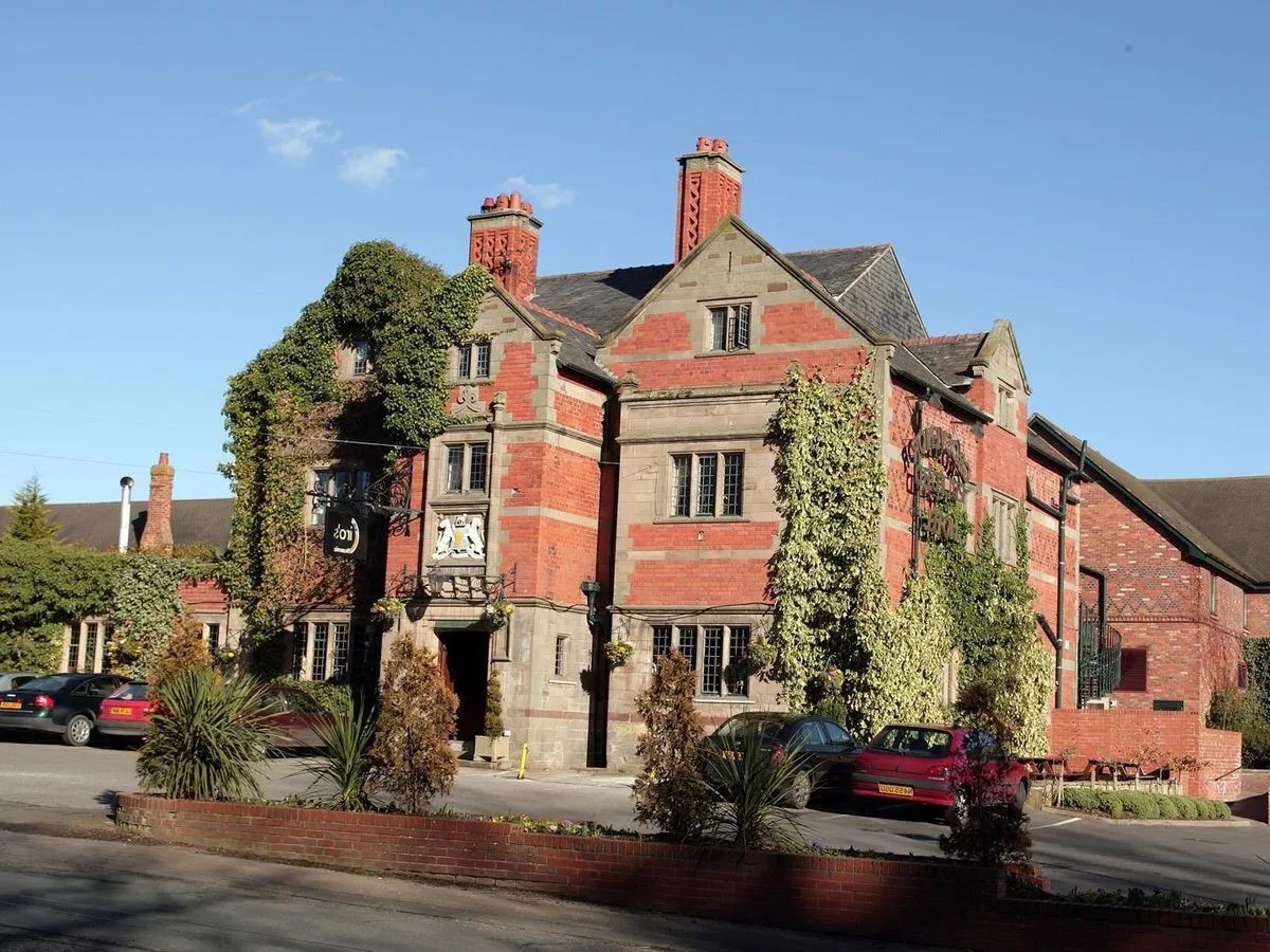 34-facts-about-grosvenor-pulford-hotel