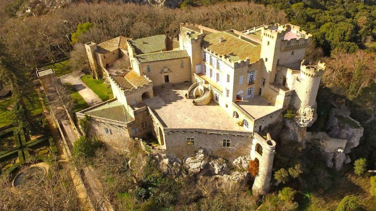 35-facts-about-chateau-de-la-barben