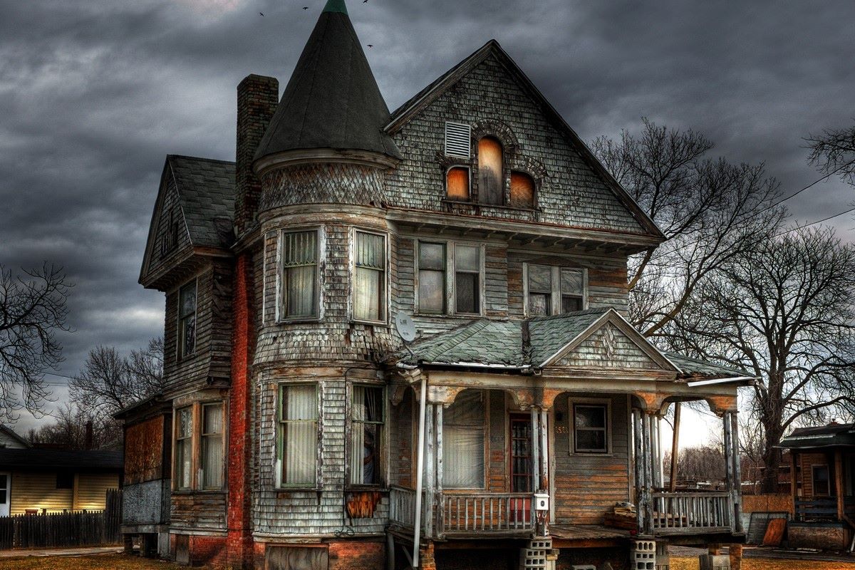 35-facts-about-haunted-houses